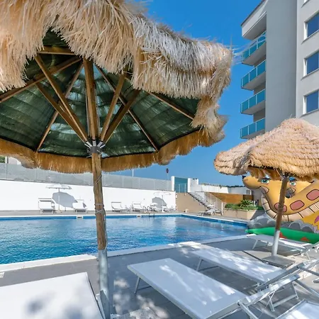 Hotell Baia Flaminia 4*