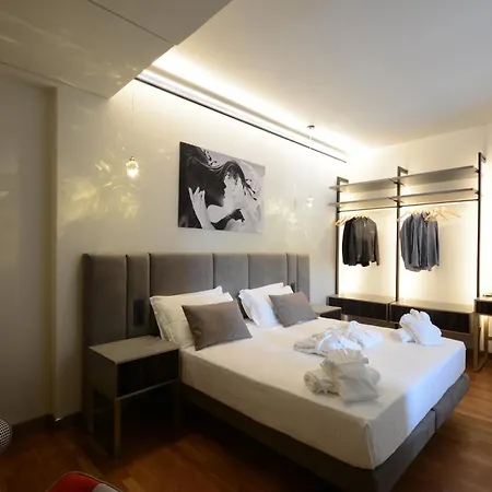 Baia Flaminia Hotell 4*