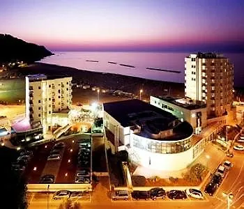 호텔 Baia Flaminia 4*