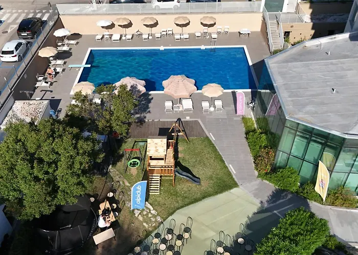 Hotell Baia Flaminia 4*